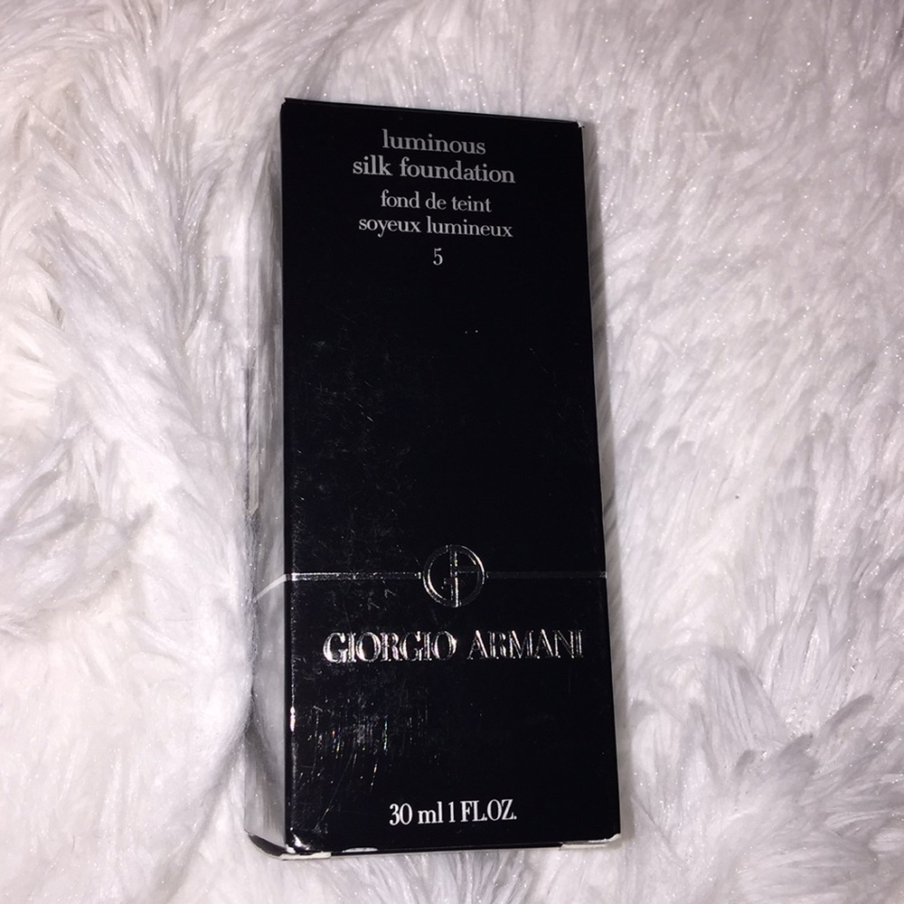 GIORIO ARMANI silk foundation ✨